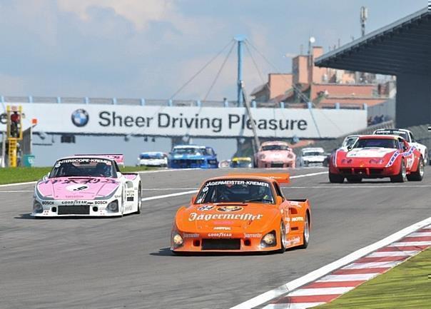 Motorsport zum Anfassen beim Oldtimer Grandprix auf dem Nürburgring. Foto: AvD/Auto-Reporter.NET